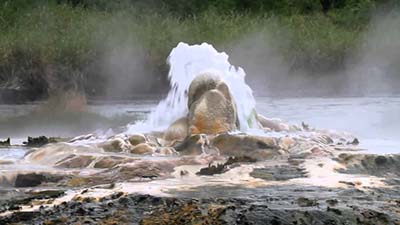 Sempaya Hot Springs 