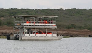 Kazinga Channel between Lake Edward and George